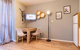 Stay & Explore Sofia - Central Studio